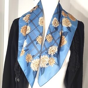 Vintage Ralfeaux Blue Floral Pattern Scarf.